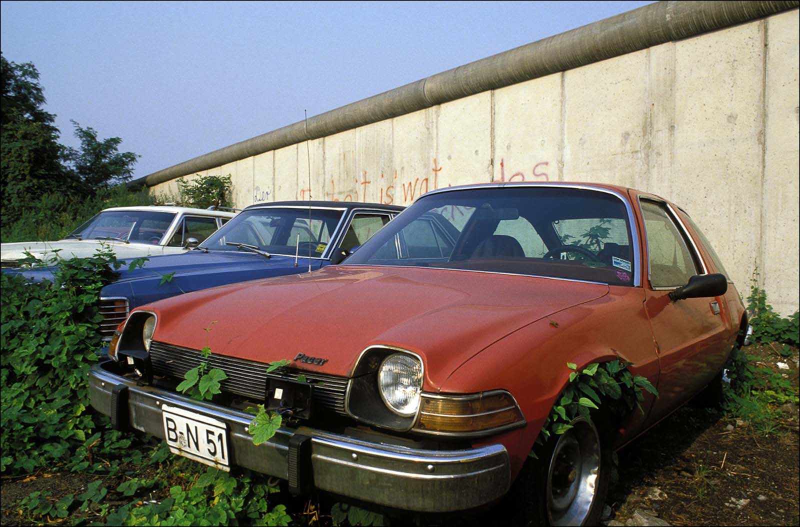 Everyday life along the Berlin Wall, 1985-1986