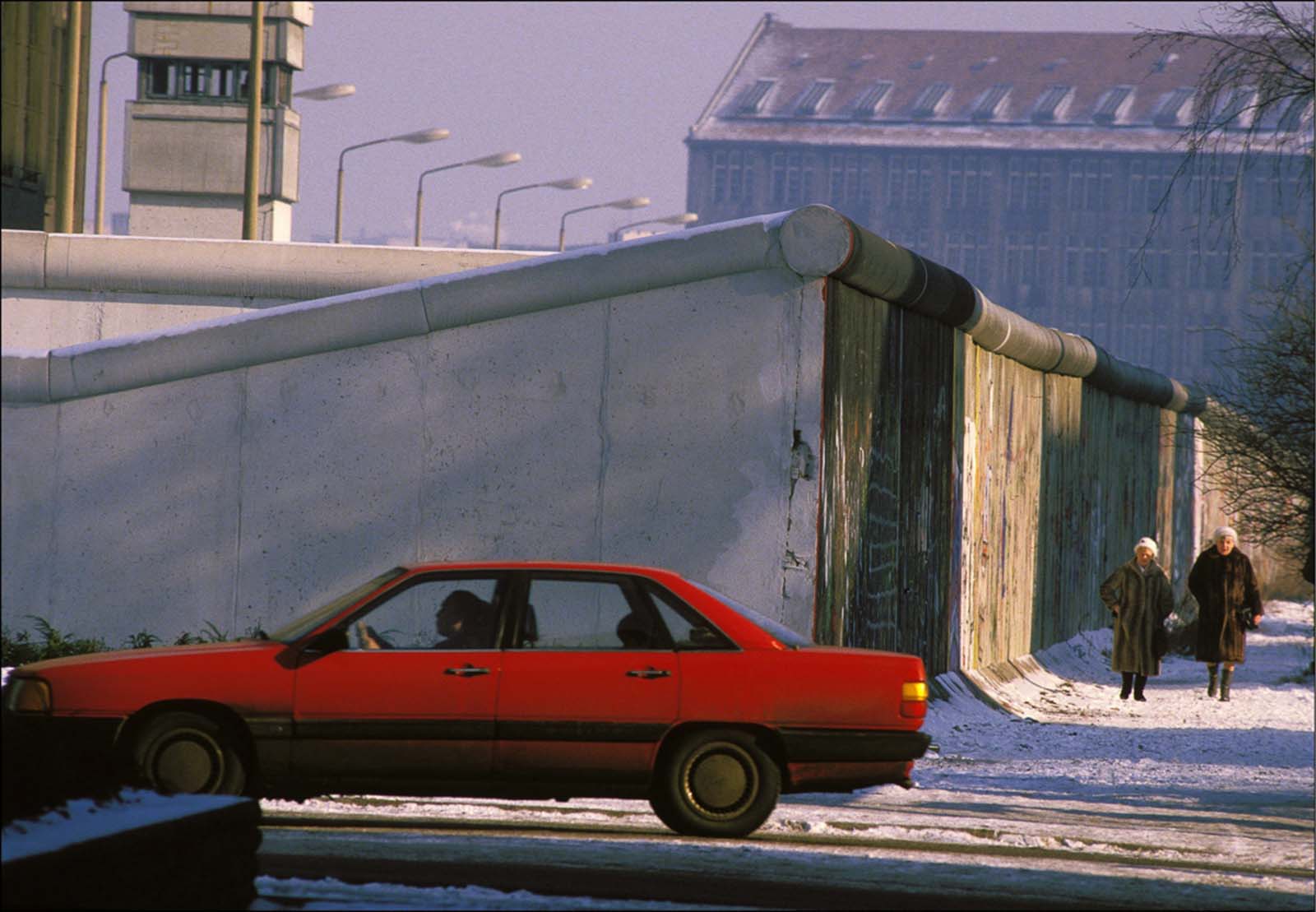 Everyday life along the Berlin Wall, 1985-1986