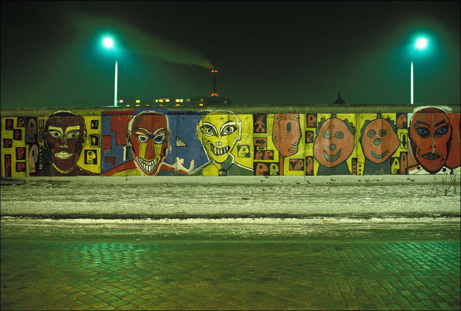 Everyday life along the Berlin Wall, 1985-1986