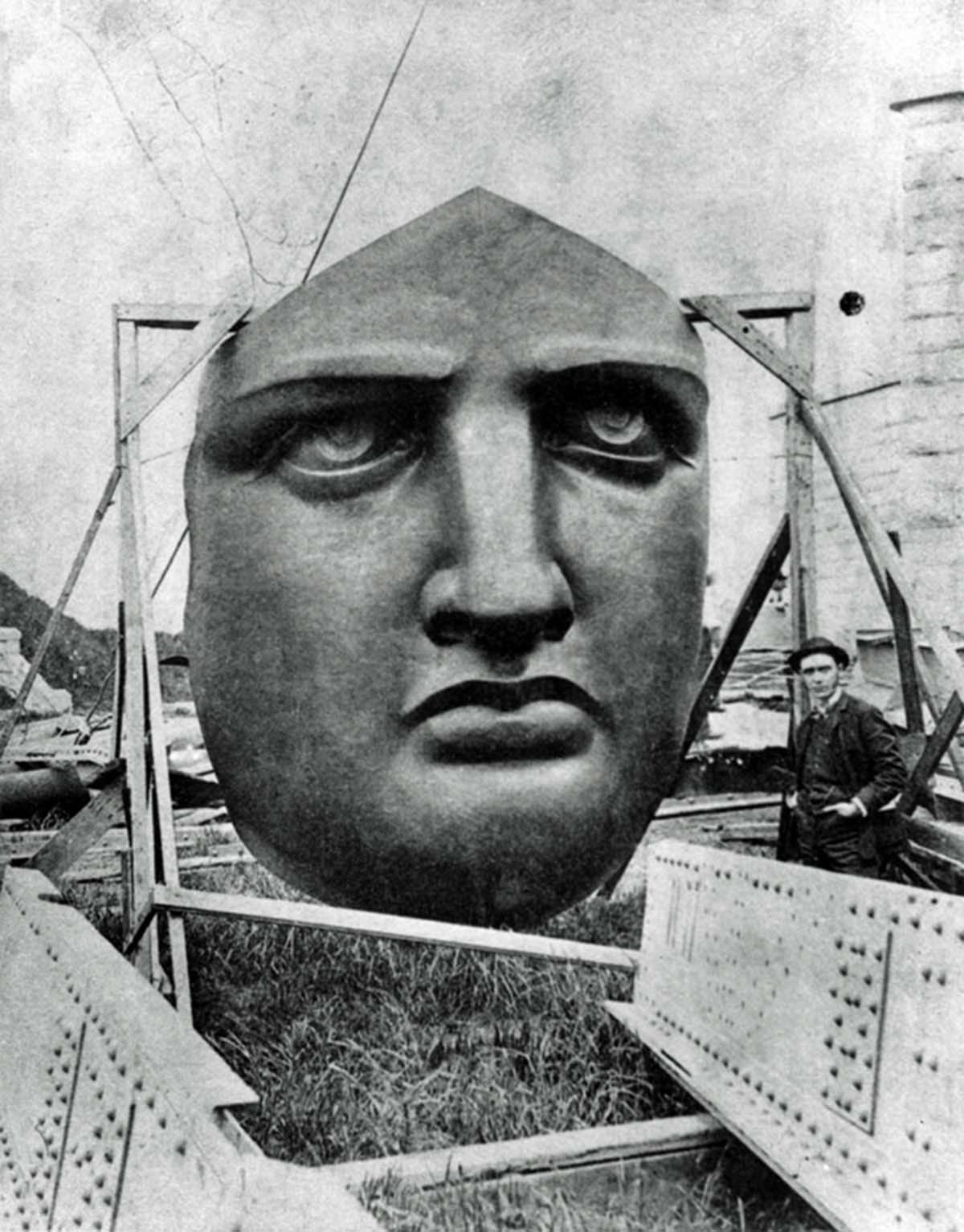 Even before Lady Liberty became an American symbol of freedom, pieces of the statue were popular tourist attractions in their own right as people flocked to see the work under construction.