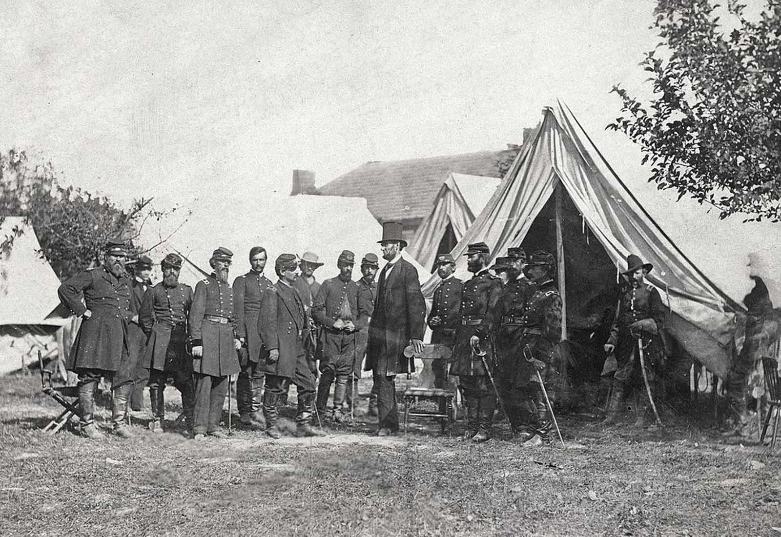 Maryland, Antietam, President Lincoln on the Battlefield Alexander Gardner, October 1862.