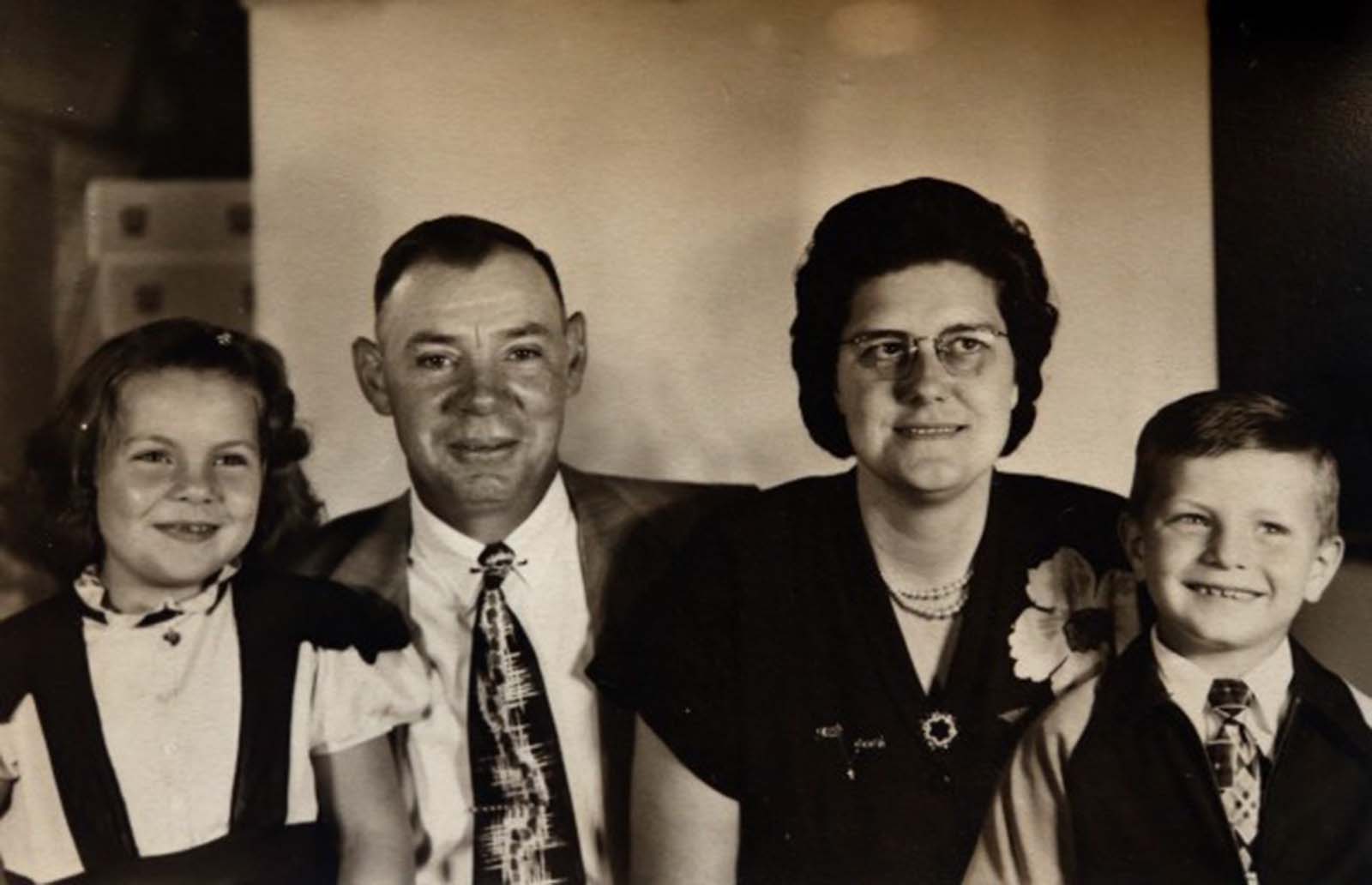 RaeAnn Mills (left) and her brother Milton (right) were sold to the Zoeteman family.