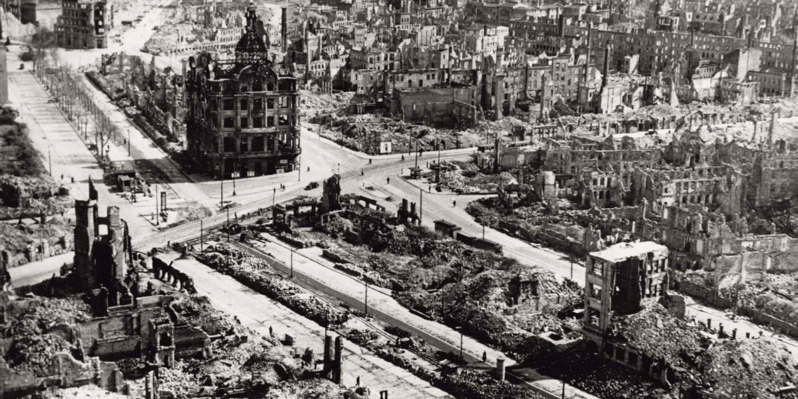 Beginning on the night of February 13, 1945, more than 1,200 heavy bombers dropped nearly 4,000 tons of high-explosive and incendiary bombs on the city in four successive raids. 