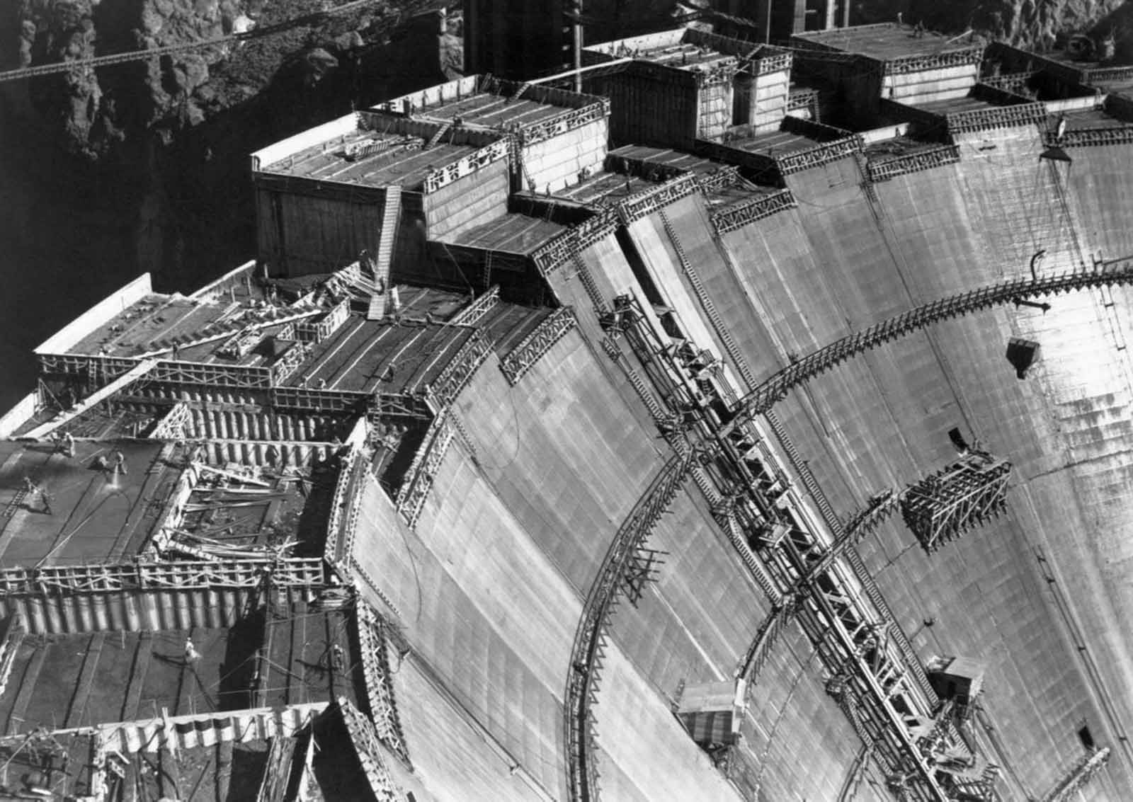 Concrete cores were removed from the dam for testing in 1995; they showed that