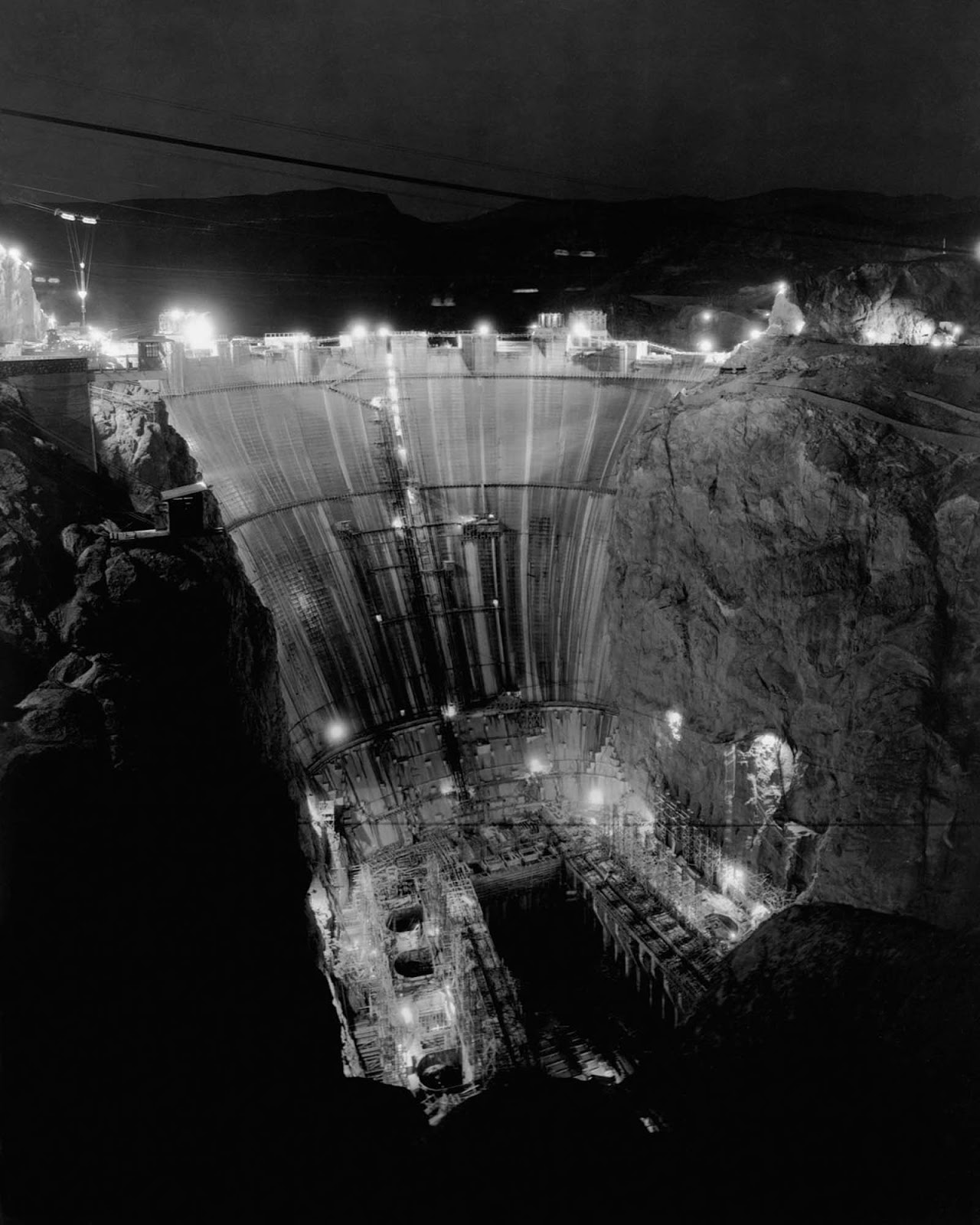 Construction on the dam proceeded day and night. February 25, 1934.