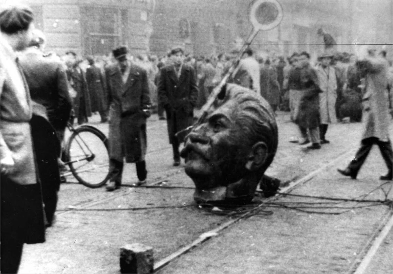 Remains of the statue on Grand Boulevard.