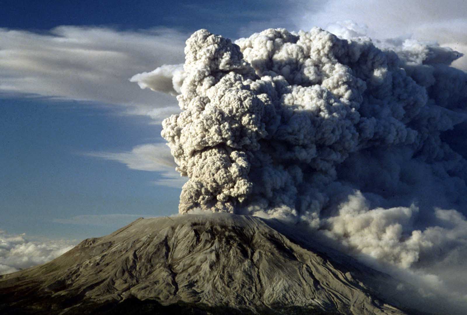 Mount St. Helens erupts again, on July 22, 1980.