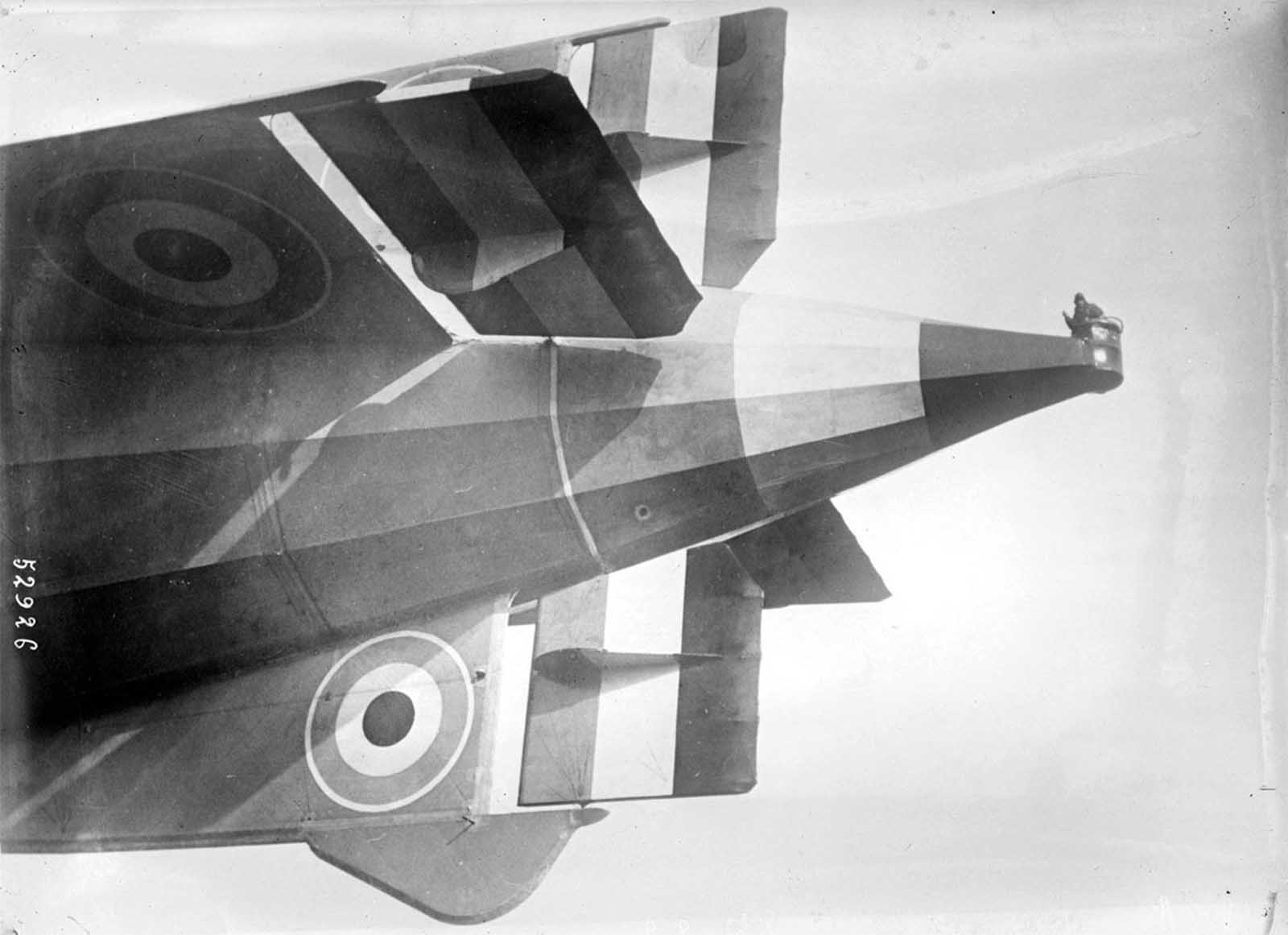 An observer in the tail tip of the English airship R33 on March 6, 1919 in Selby, England.