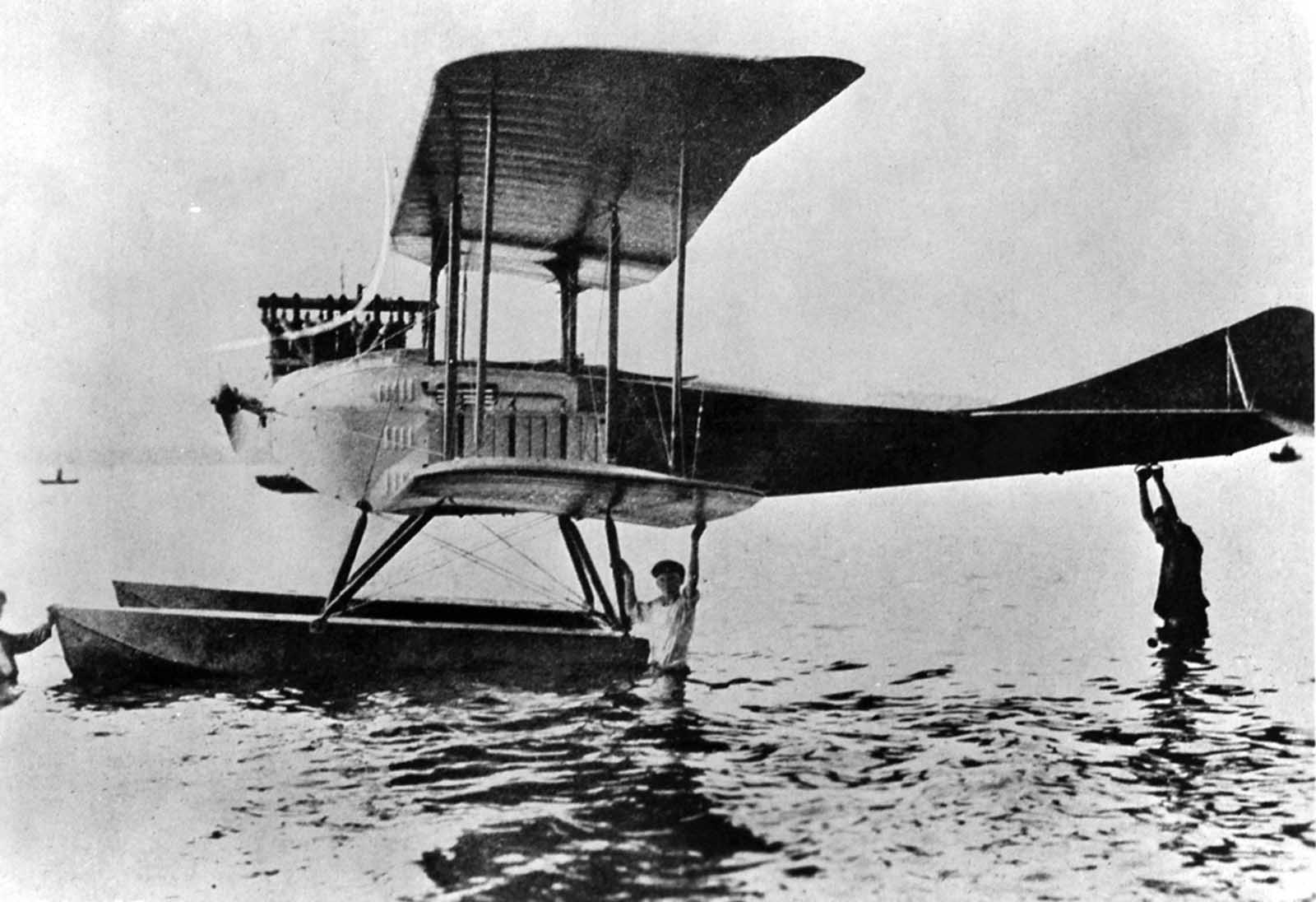 German hydroplane, ca. 1918.