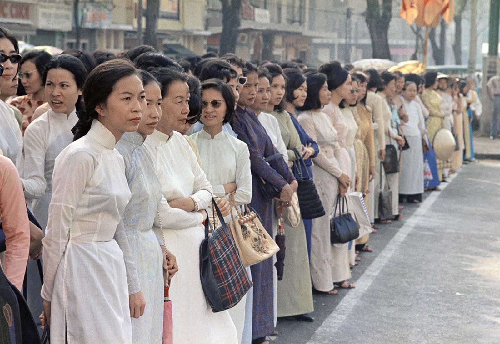 Vietnamese women on the streets of Saigon, April 1968.