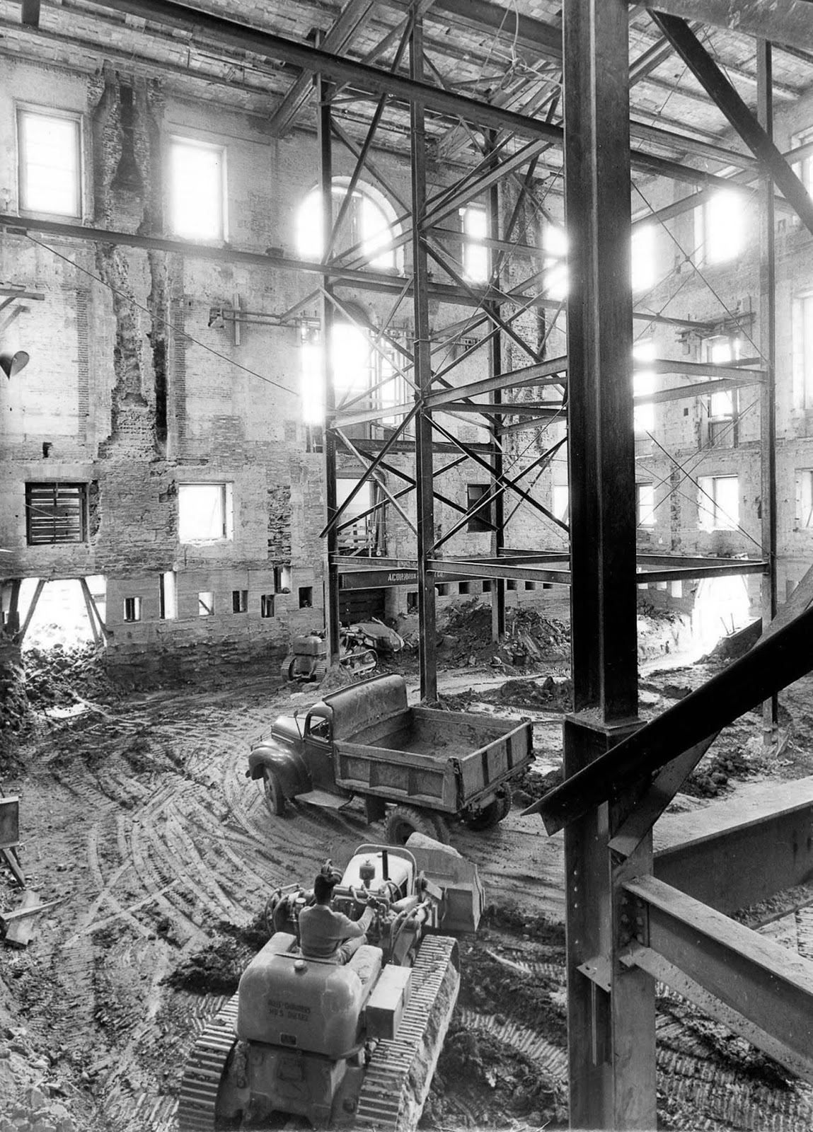 The shell of the White House, 1950.