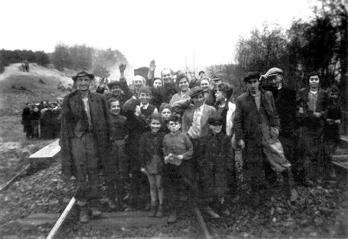This train which contained about 2,500 Jews, had a few days previously left the Bergen-Belsen death camp.