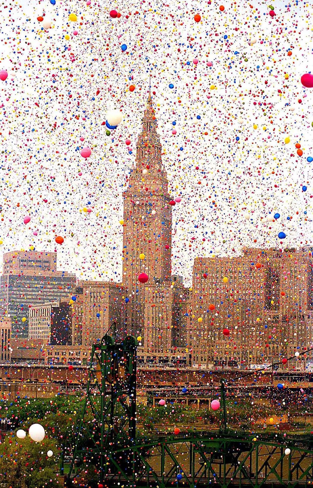 In the days following the event, balloons were reported washed ashore on the Canadian side of Lake Erie.