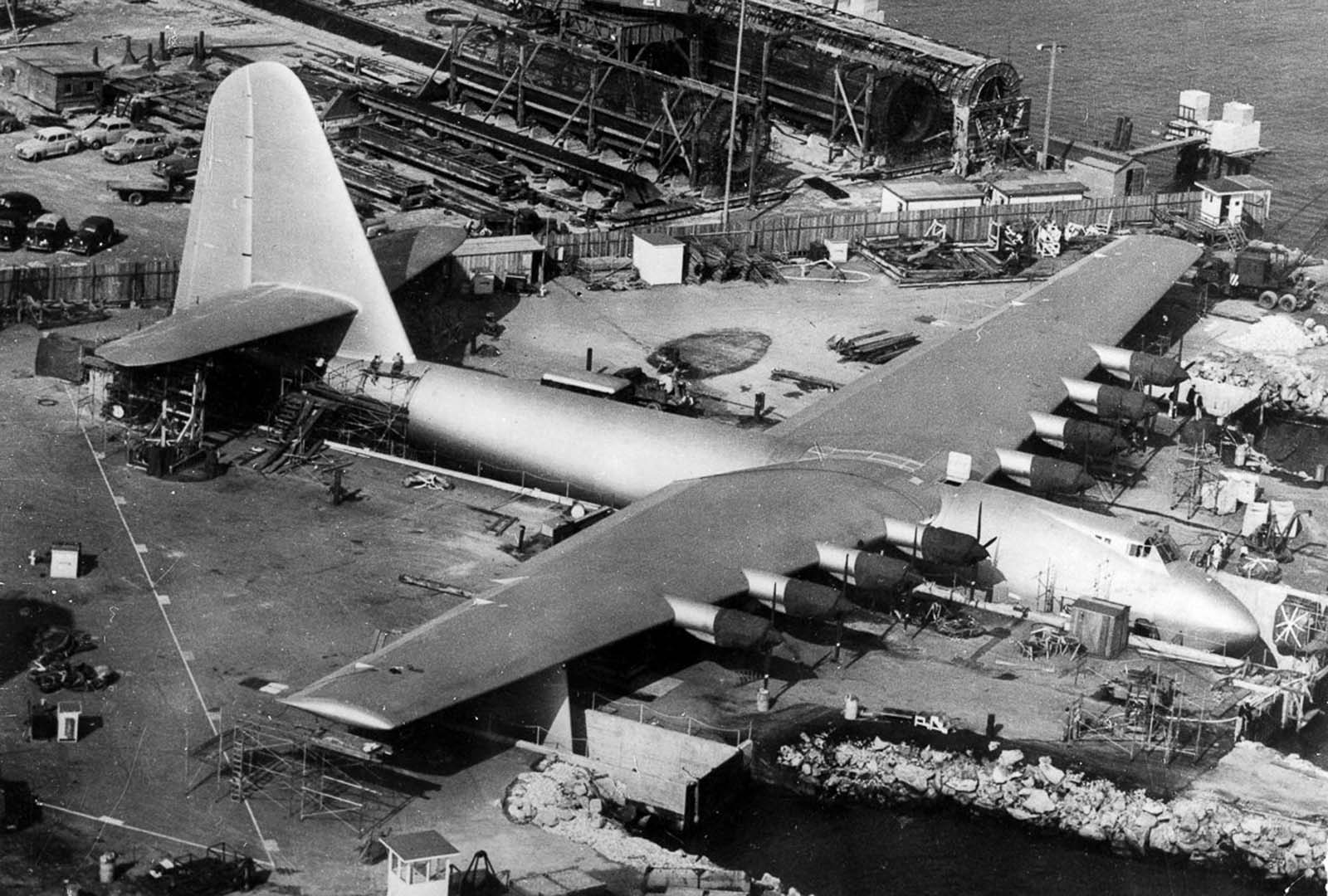 The plane was built by the Hughes Aircraft Company at Hughes Airport, location of present-day Playa Vista, Los Angeles, California, employing the plywood-and-resin