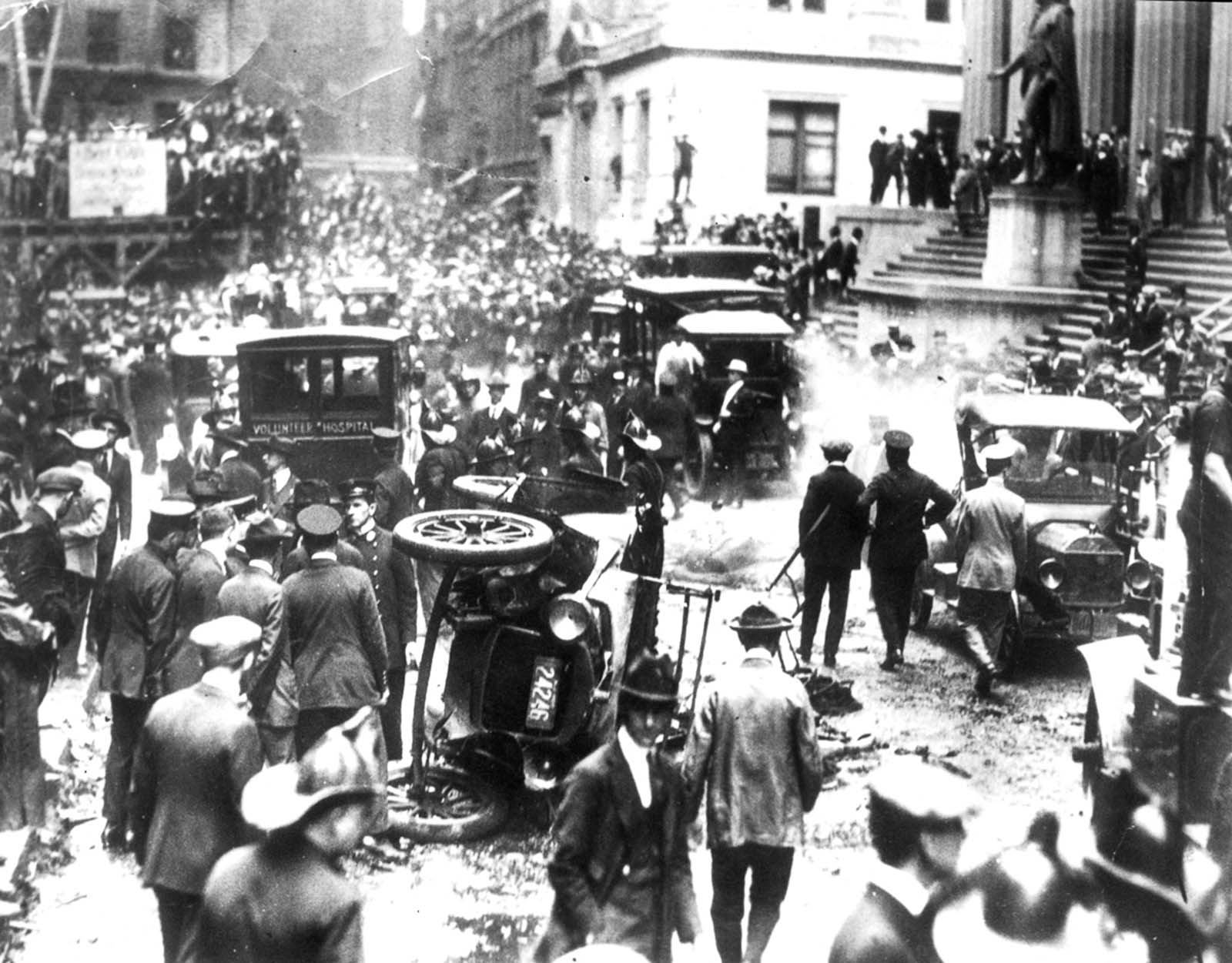 The bombing was never solved, although investigators and historians believe the Wall Street bombing was carried out by Galleanists (Italian anarchists), a group responsible for a series of bombings the previous year.
