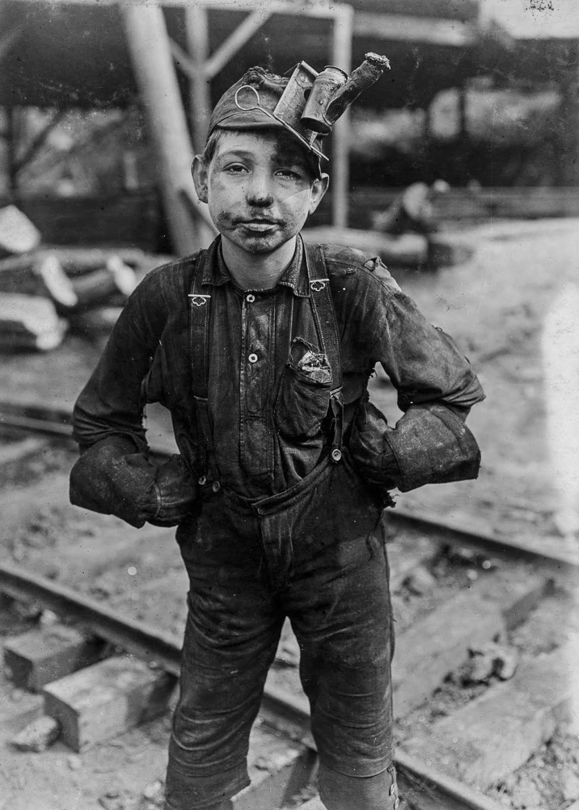 A tipple boy at Turkey Knob Mine in Macdonald, West Virginia. 1908.