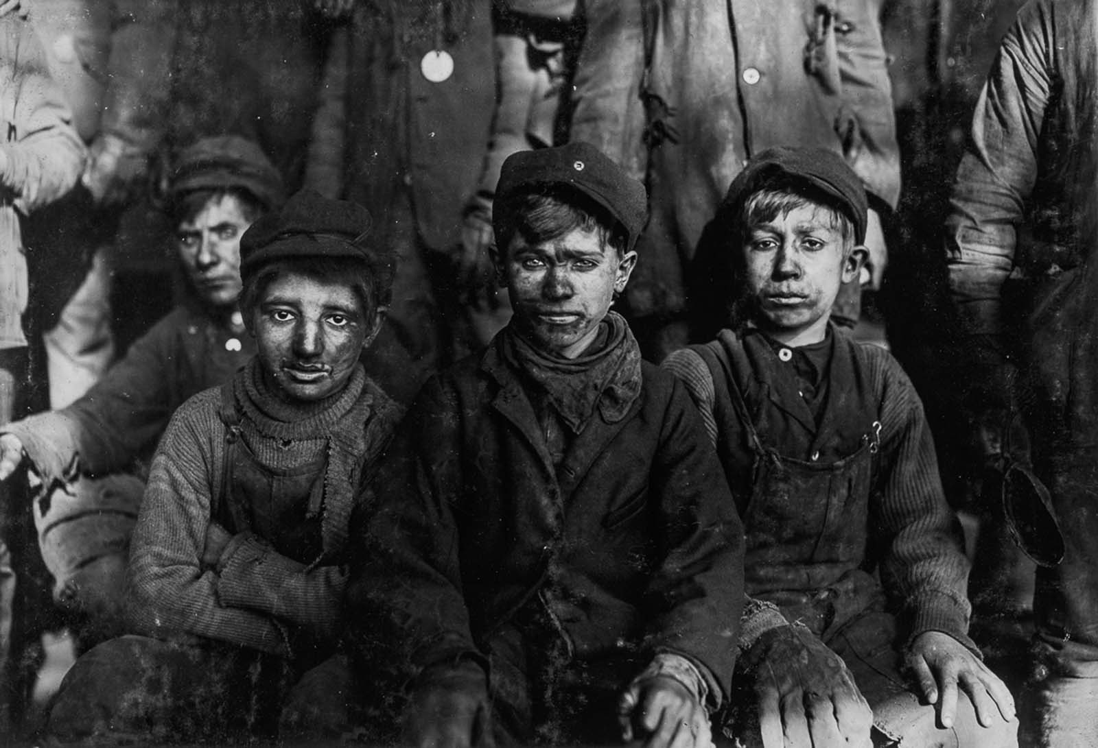 Breaker boys employed by the Pennsylvania Coal Company. 1911.