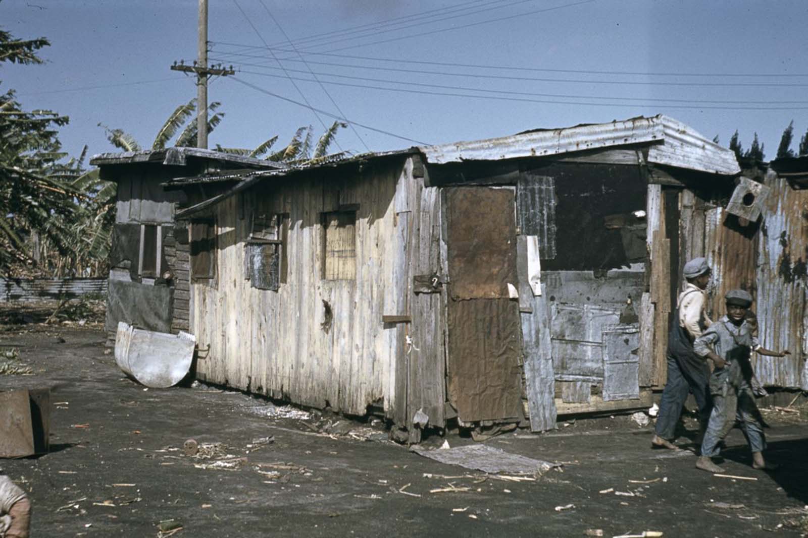 Housing for migrant workers in Belle Glade, Florida. 1941.
