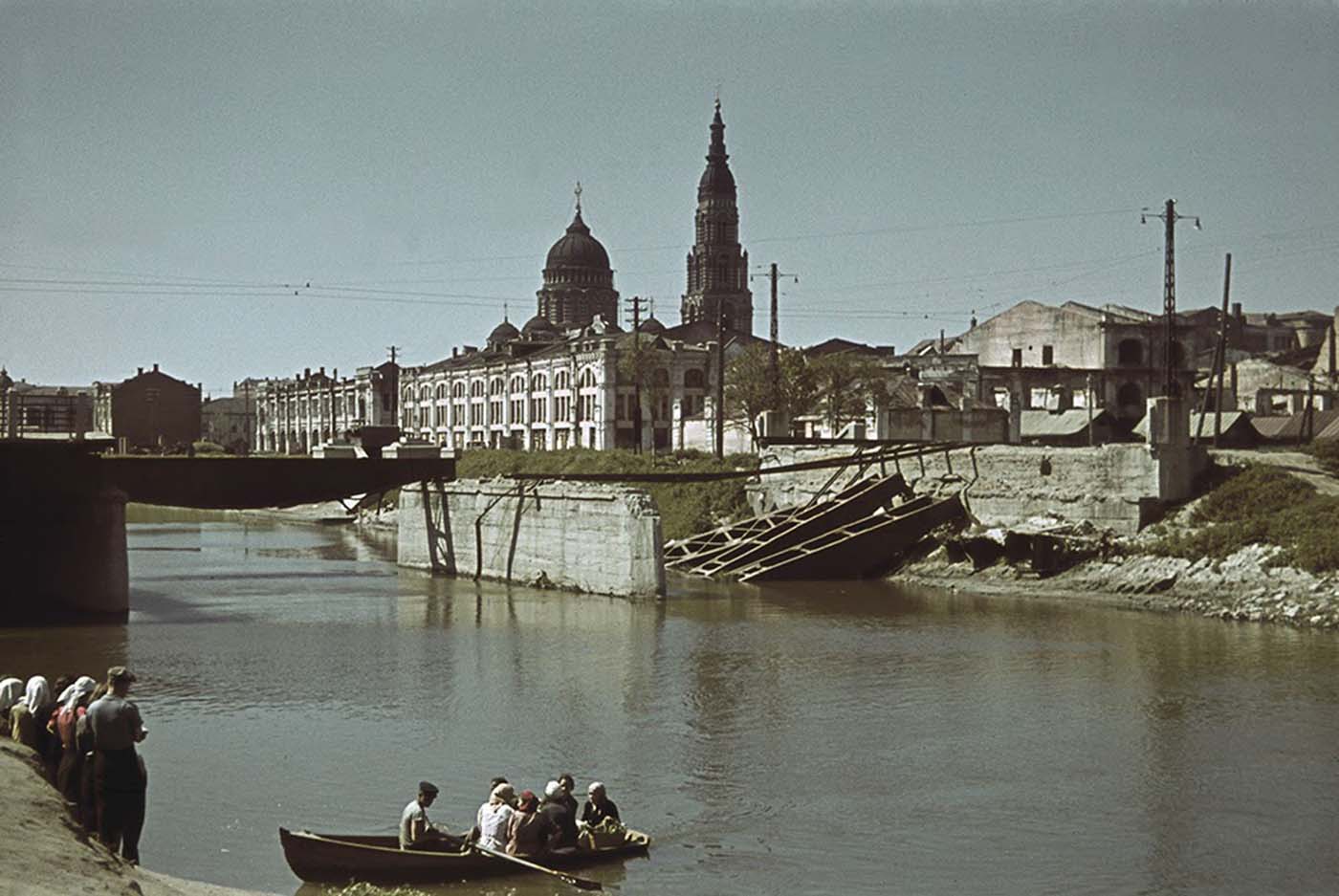 River crossing, Kharkov, Ukraine, Oct-Nov 1941; note Annunciation Cathedral in background.