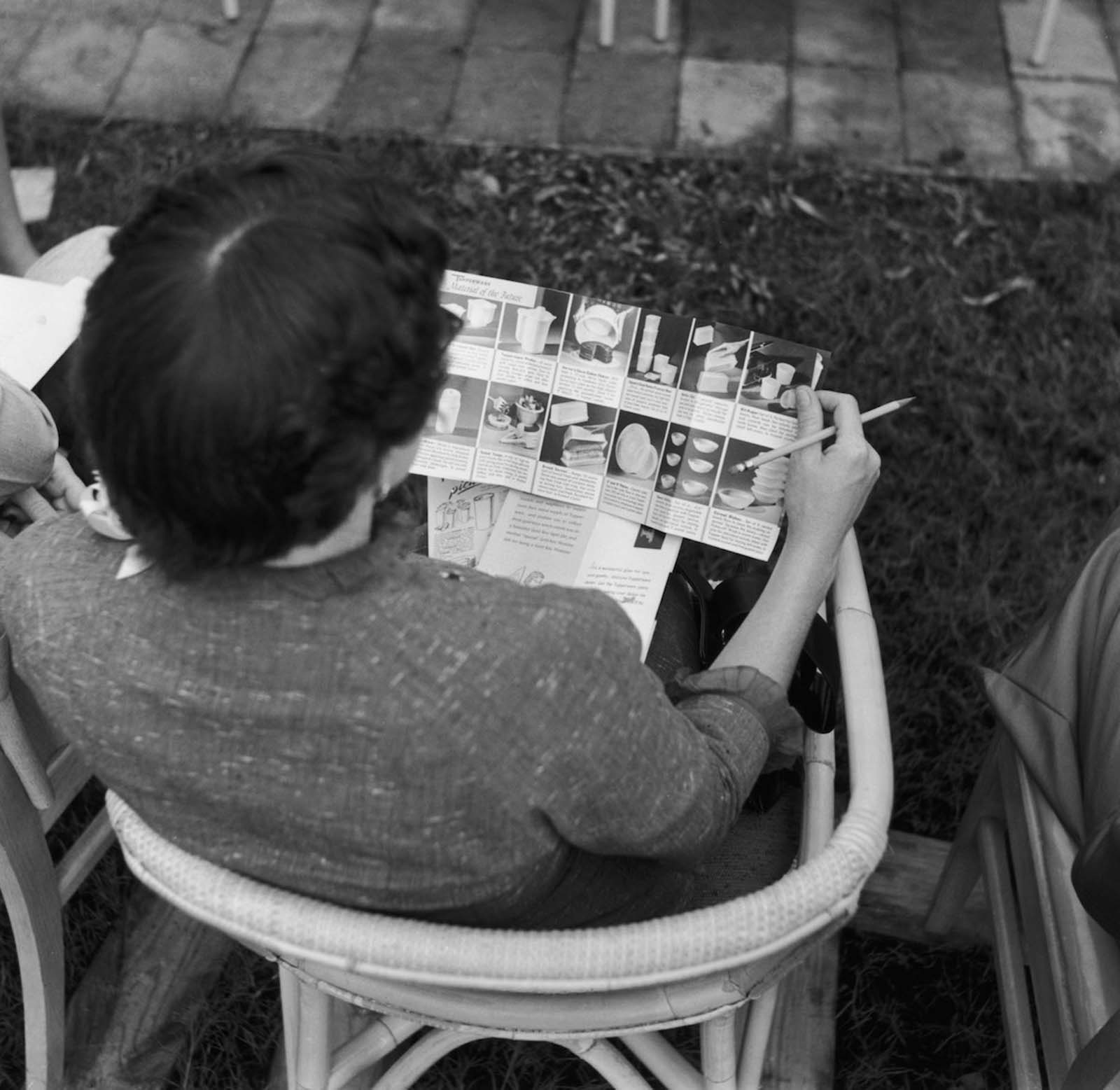 tupperware parties pictures history