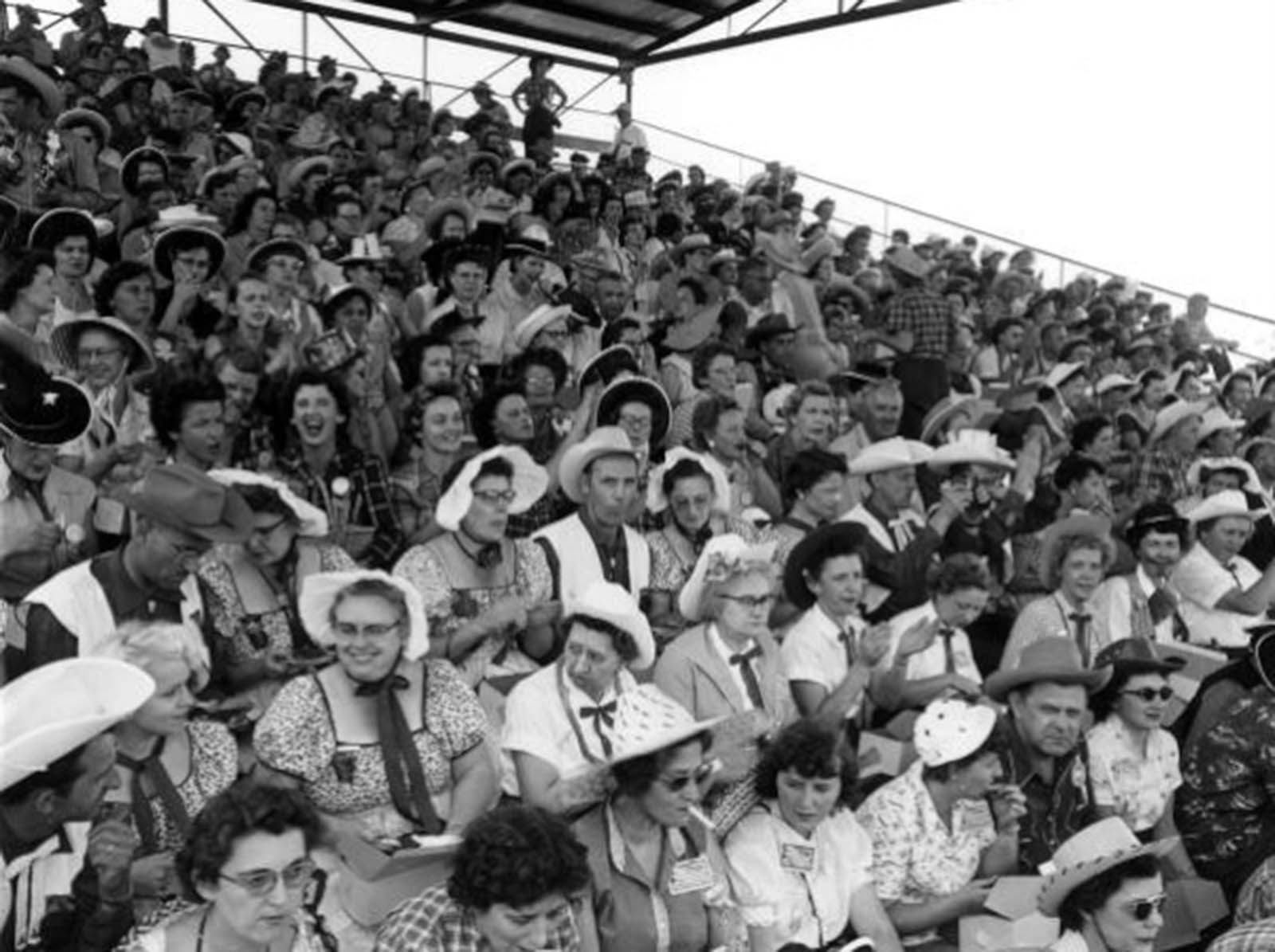 tupperware parties pictures history