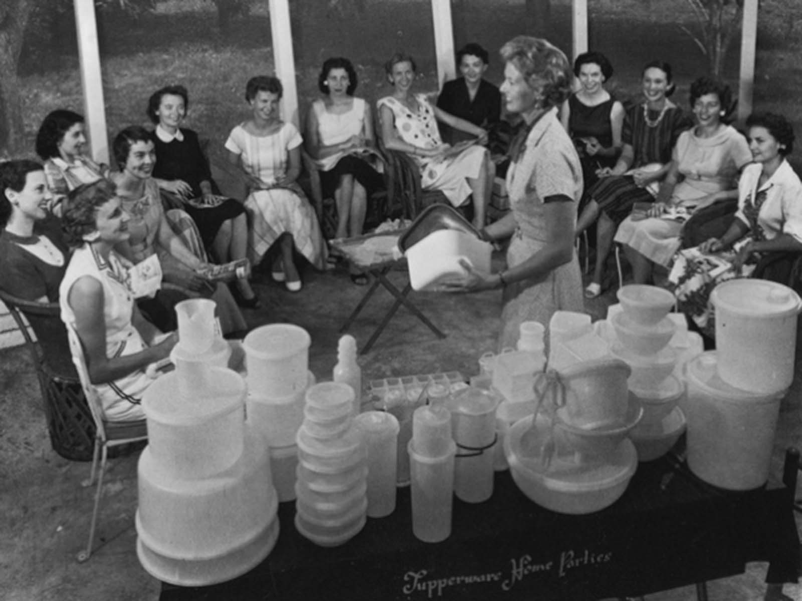 tupperware parties pictures history