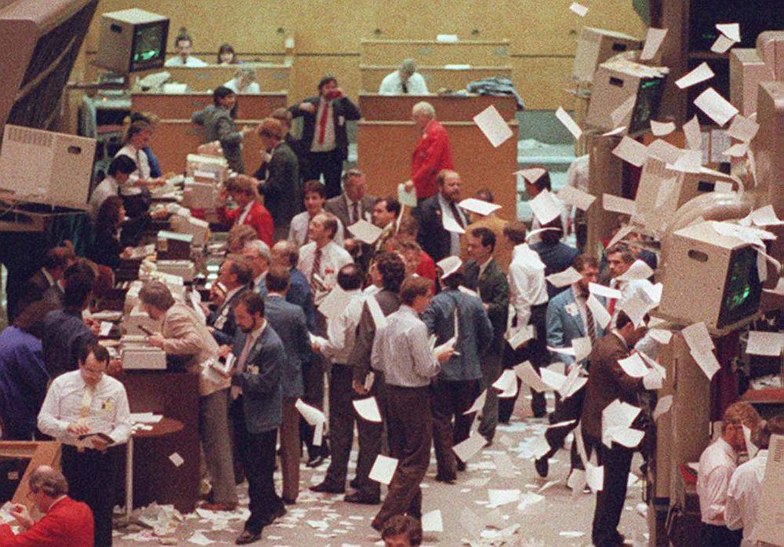 black Monday 1987 photographs