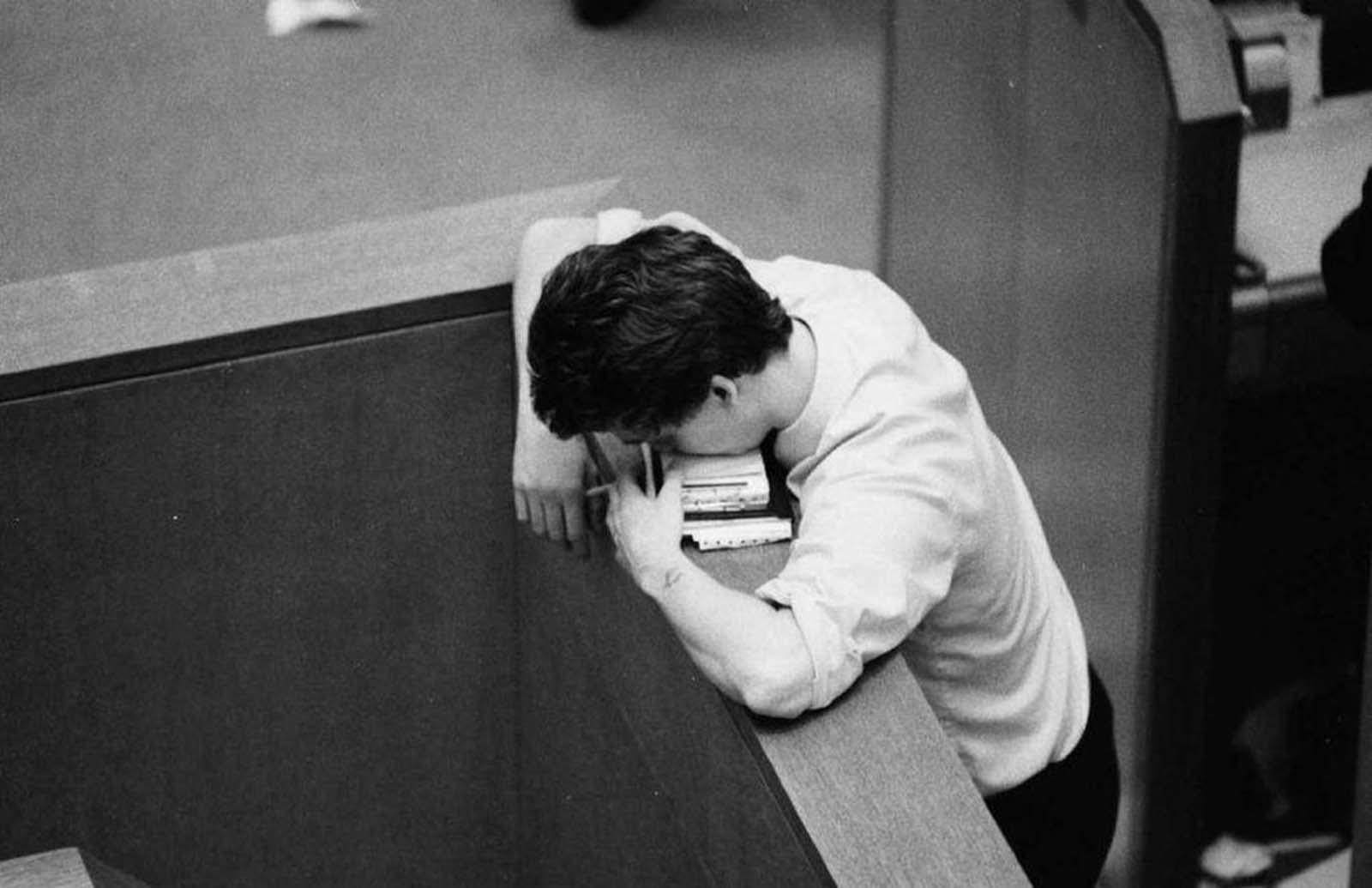 black Monday 1987 photographs