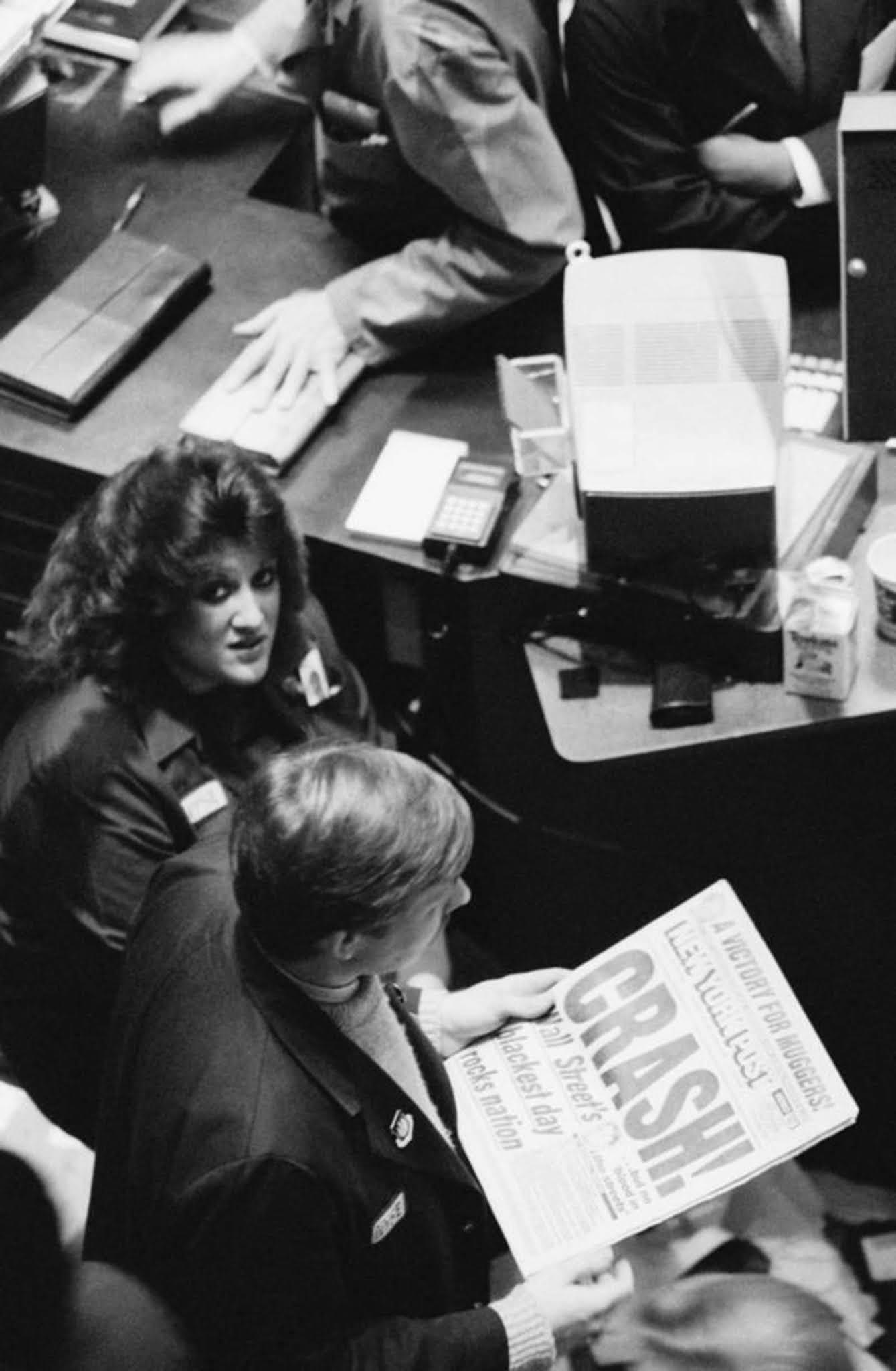 black Monday 1987 photographs