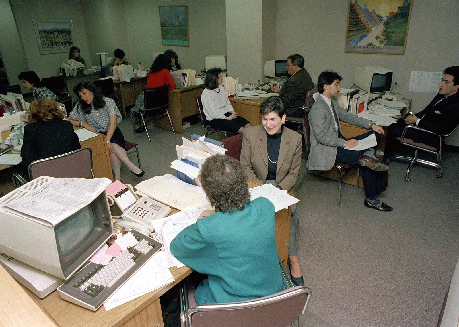 black Monday 1987 photographs