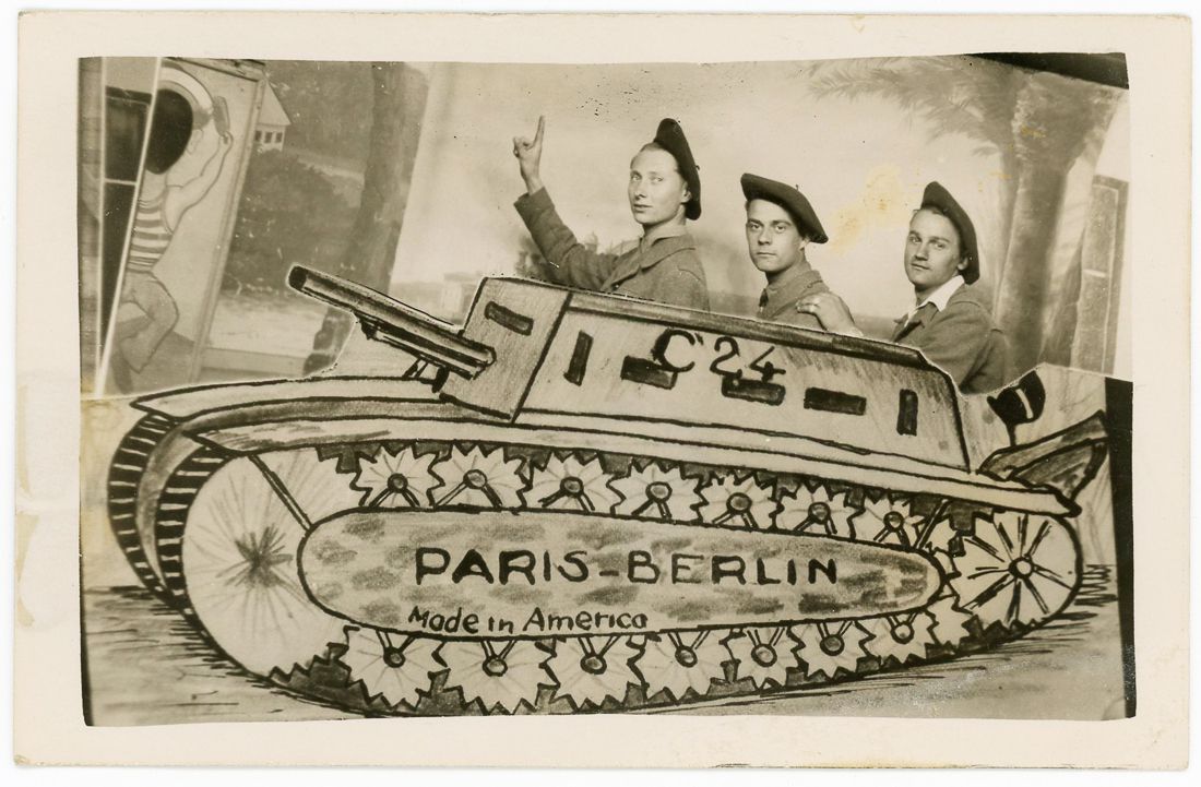 goofy vintage soldiers fake military props