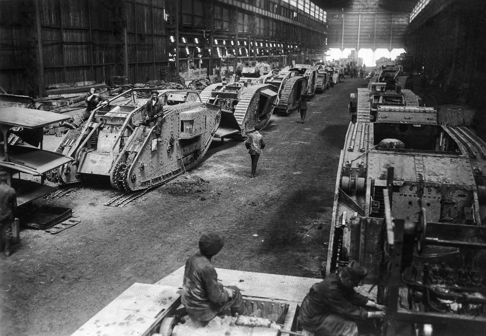 A WW1 factory for the repair of German tanks. 1916.