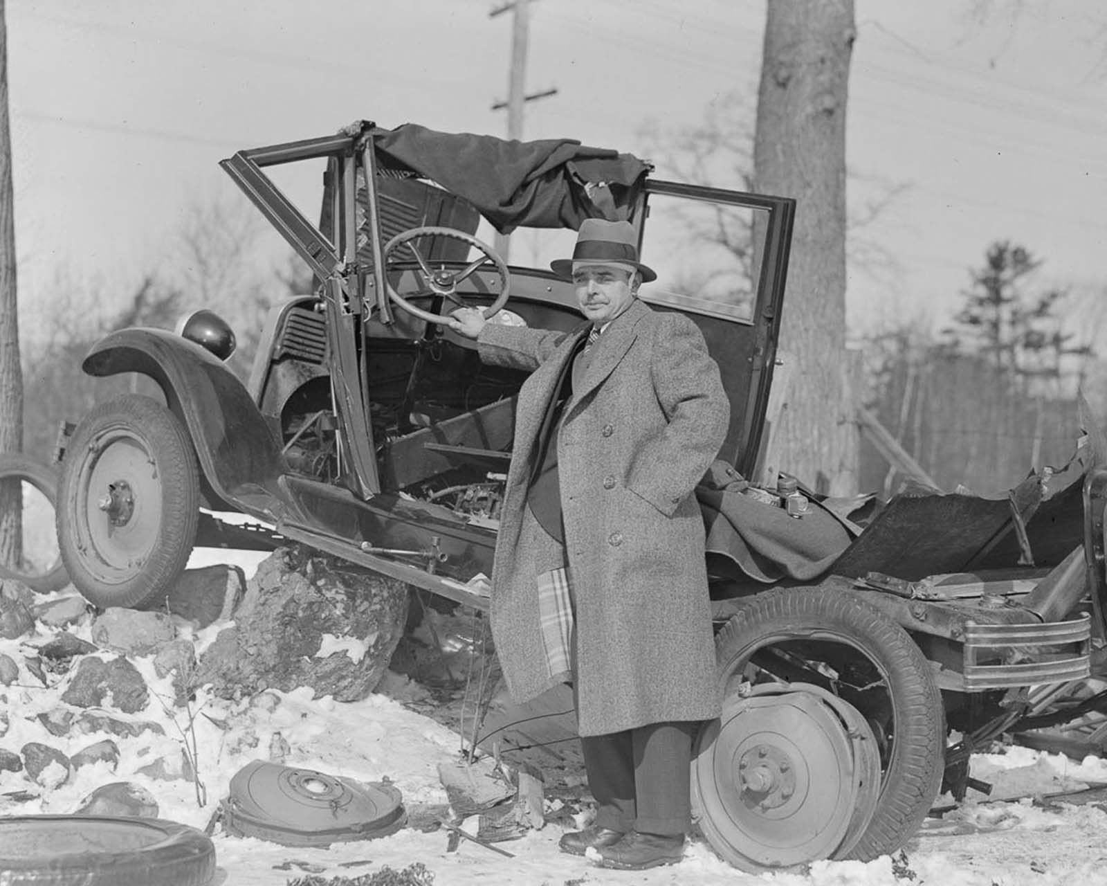 vintage photos car wrecks