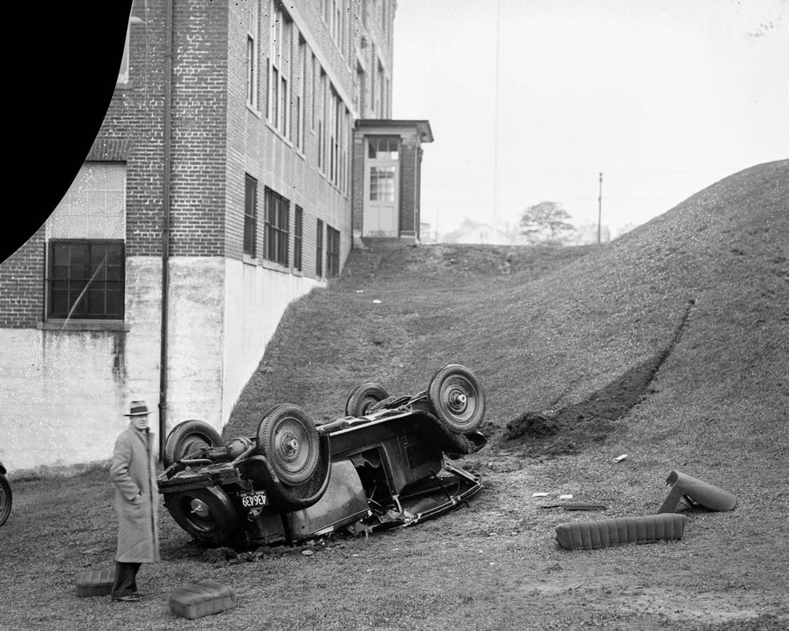 vintage photos car wrecks
