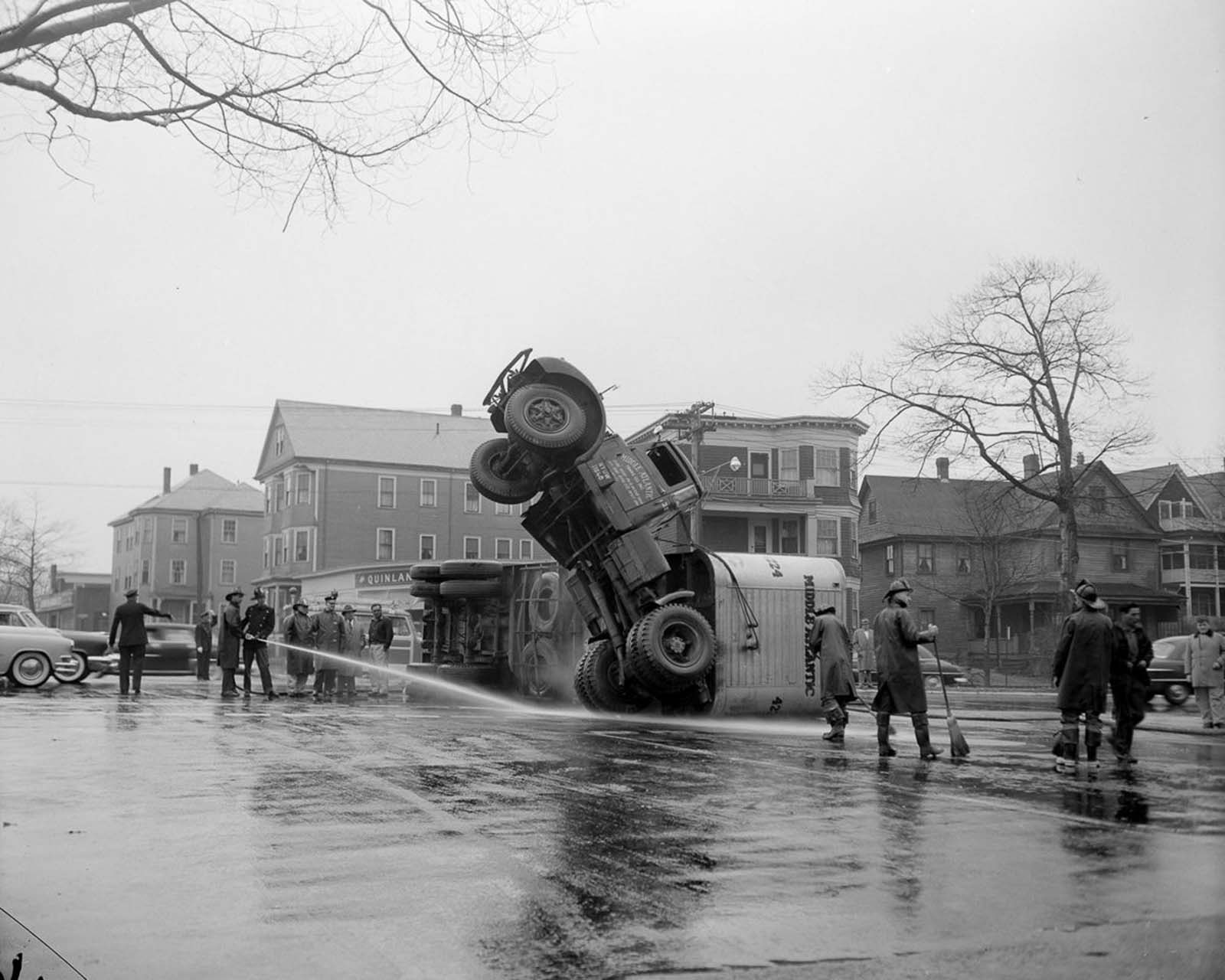 vintage photos car wrecks