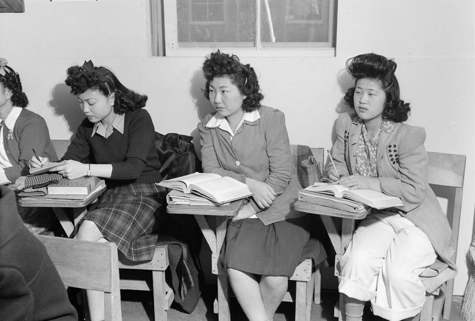manzanar internment camp photographs