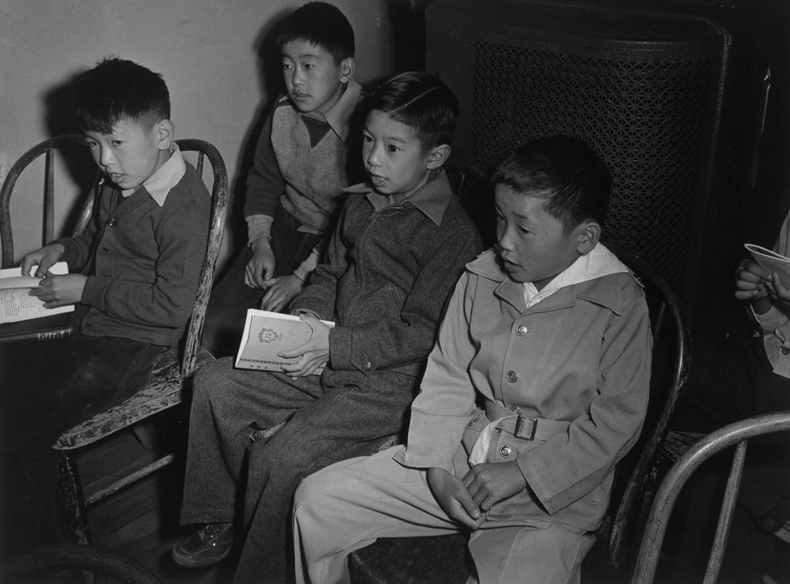 manzanar internment camp photographs