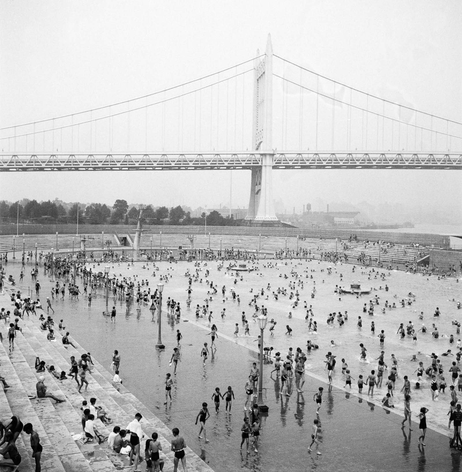 new york swimming pools historical photographs