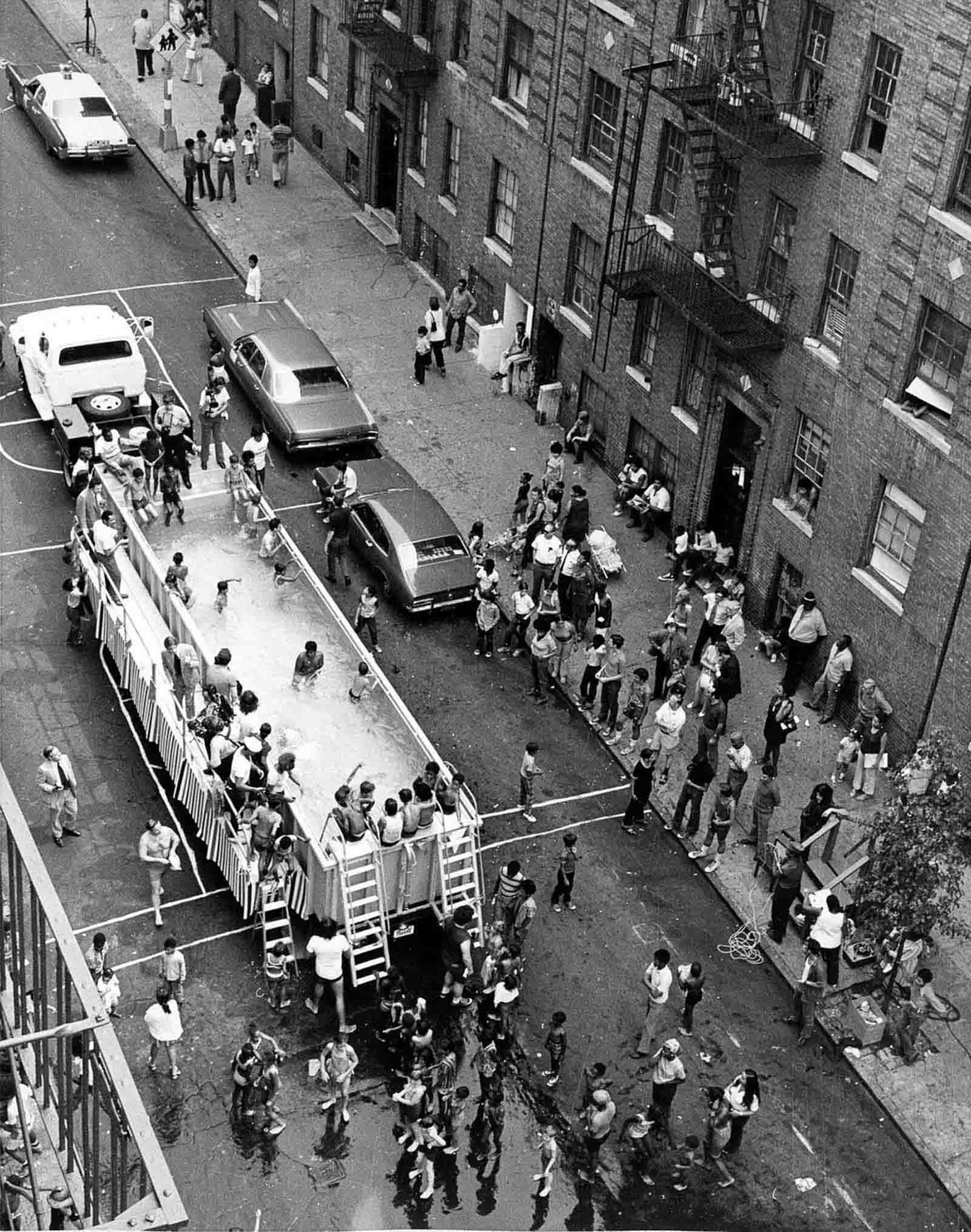 new york swimming pools historical photographs