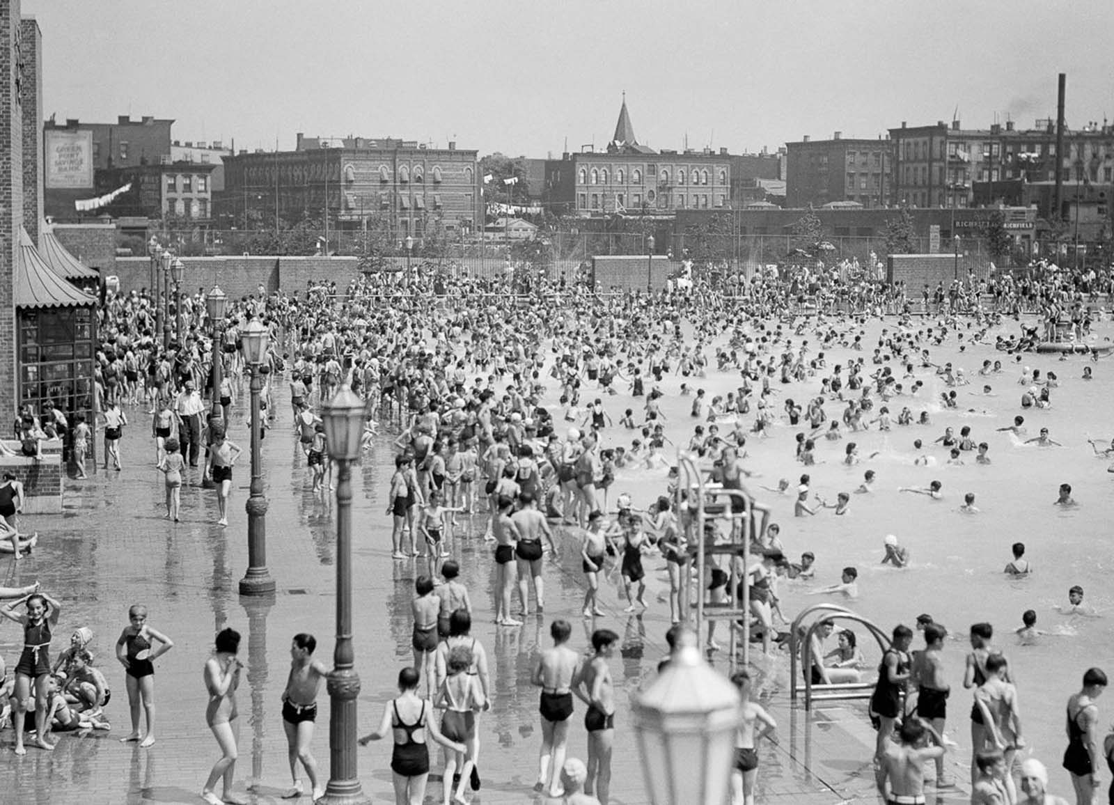 new york swimming pools historical photographs