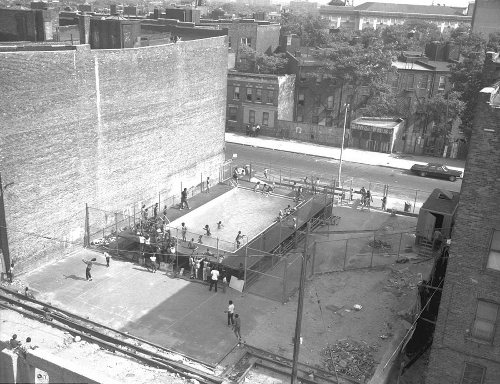 new york swimming pools historical photographs