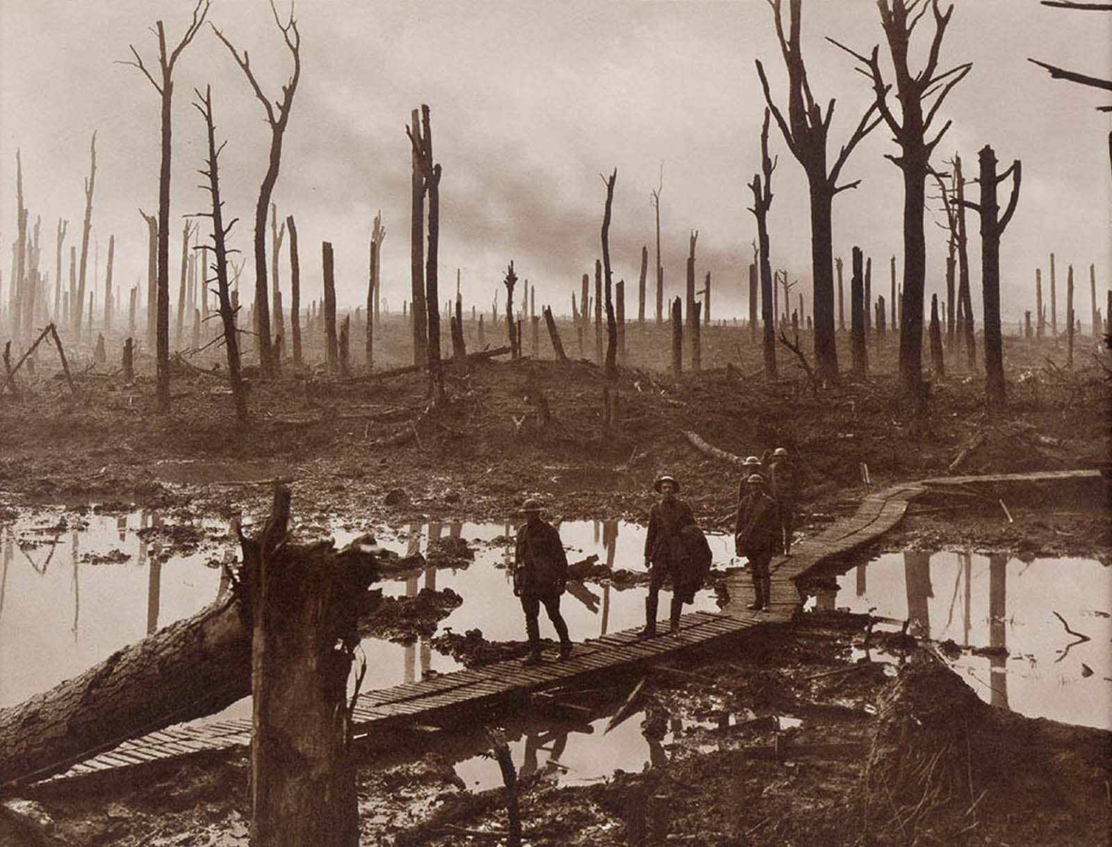 Western front photographs frank hurley