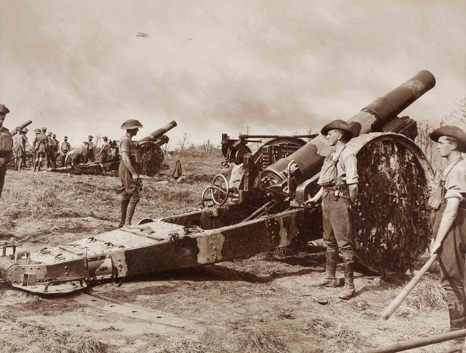 Western front photographs frank hurley