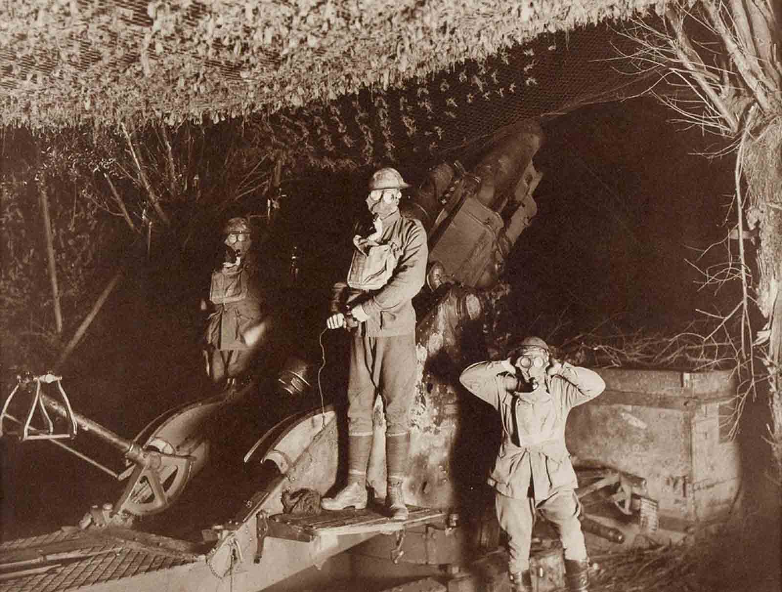 Western front photographs frank hurley