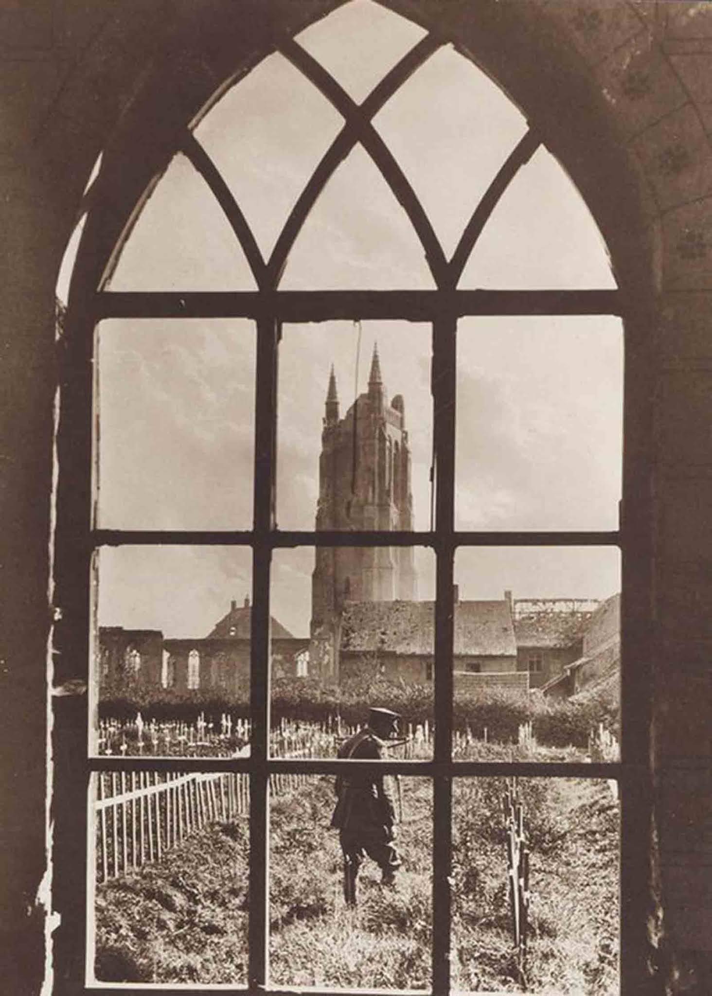 Western front photographs frank hurley