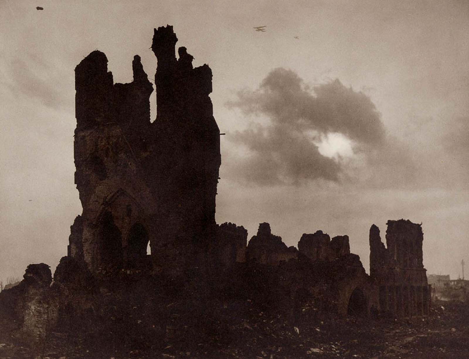 Western front photographs frank hurley