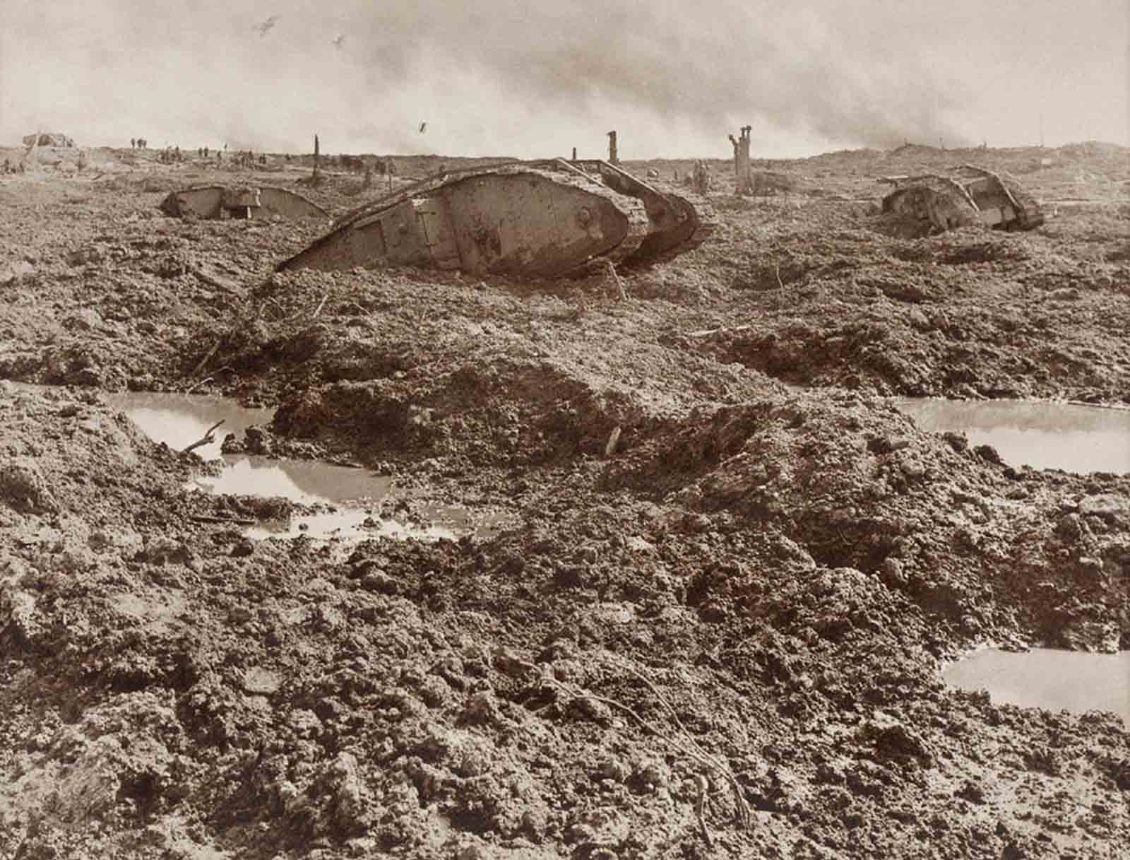 Western front photographs frank hurley