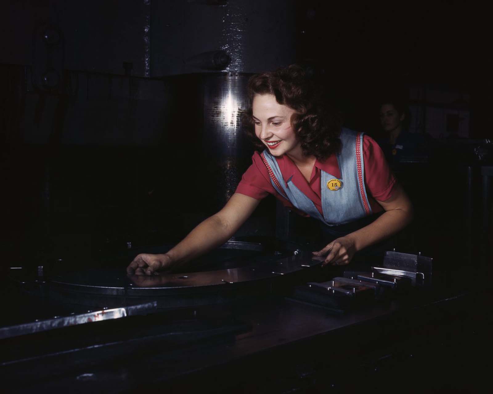 women workers photos usa world war two