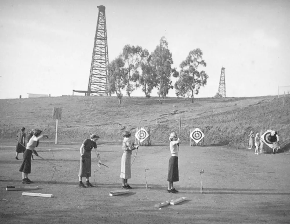 oil derricks california old photos