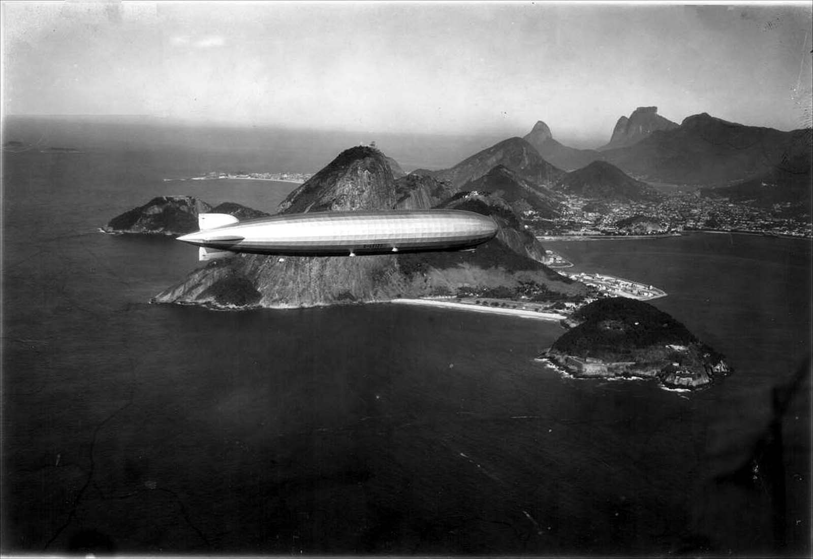 graf zeppelin airship photographs chicago